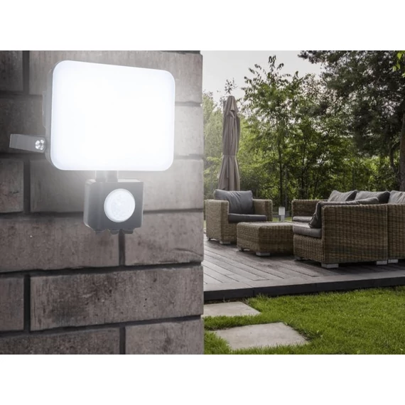 nedes LED reflektor érzékelővel 30W/4000K